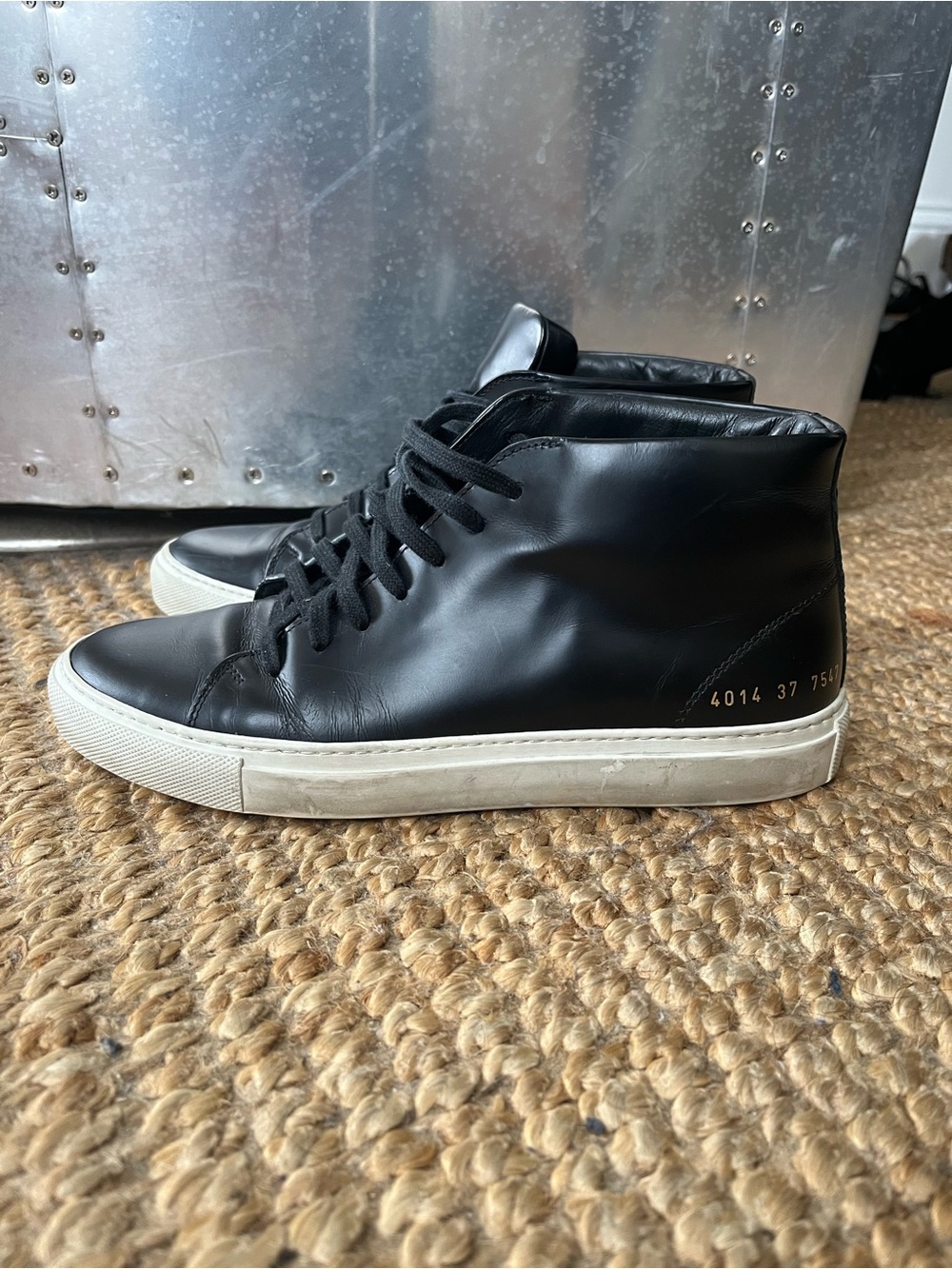 Common Projects Achilles Mid Designer Sneakers Women’s EU 37 (US 7) Black